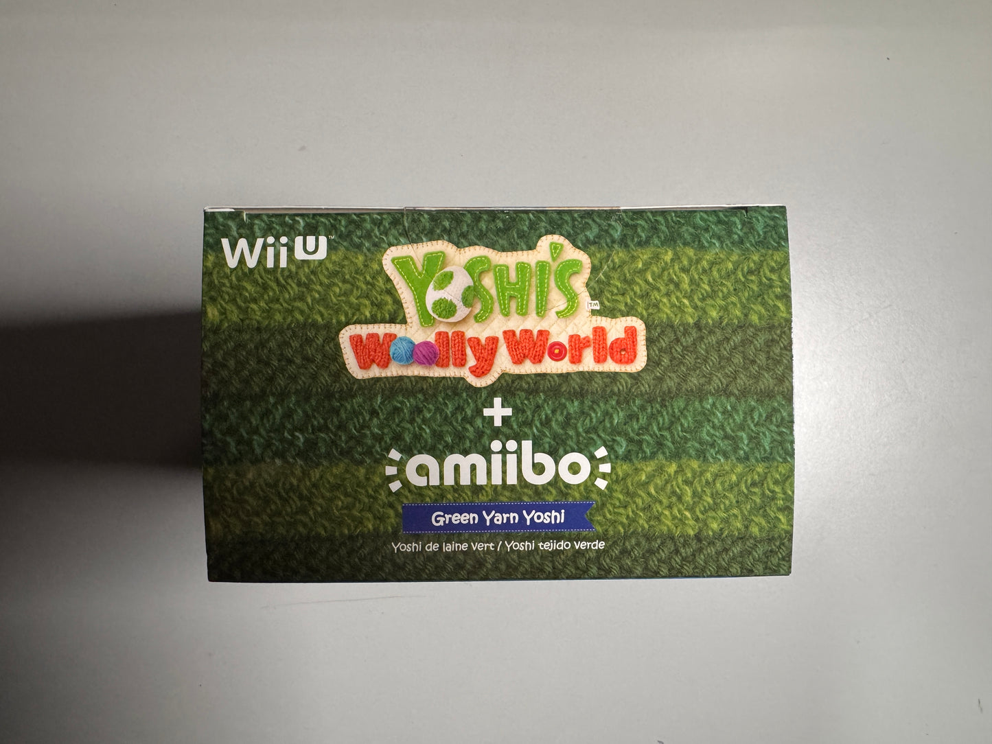 Yoshi's Woolly World + Green Yarn Yoshi amiibo Bundle (Wii U)